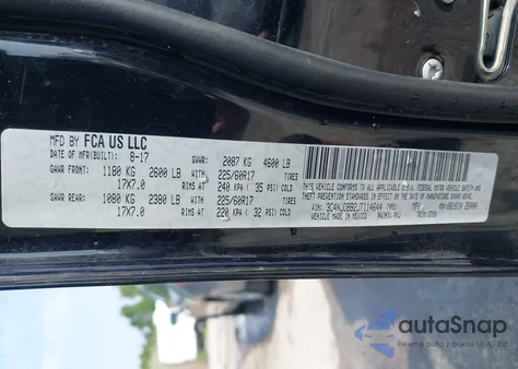 2018 Jeep Compass Latitude 4X4 из США, поврежденный, VIN 3C4NJDBB2JT114644